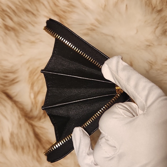 Yves Saint Laurent YSL Belle Du Jour Monogram Zip Around Wallet - Picture 12 of 15